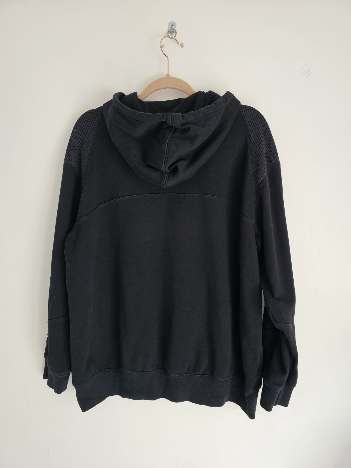Nike Air Hoodie Black Mesh Shoulder Detail Pullover Men’s Size Small image 8