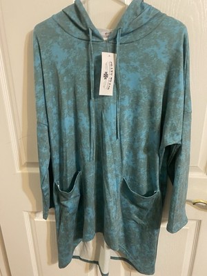 Women s Crazy Train size large teal hooded top with double pockets on front NWT