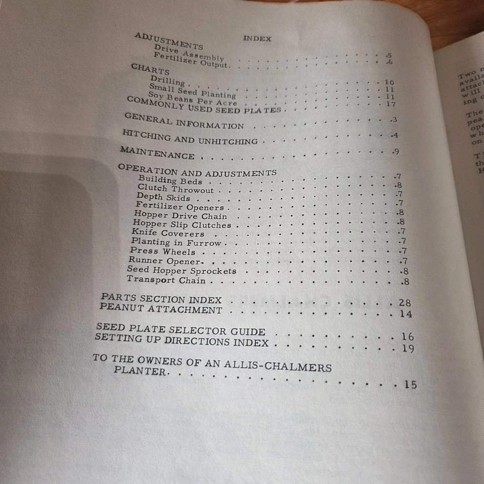 OPERATORS MANUAL & PARTS LIST ALLIS CHALMERS Front Mounted Planter D 10 D12 - Image 2 of 4