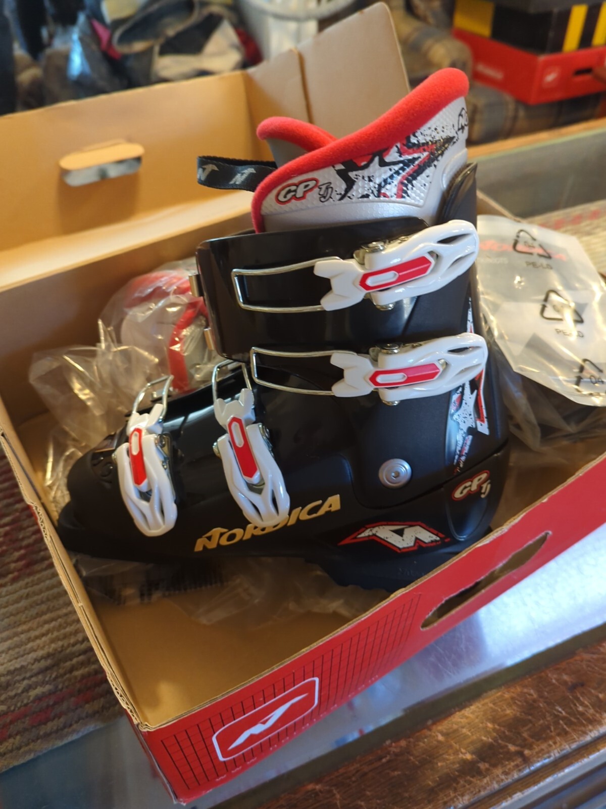 SALOMON NUOVI scarponi da sci Nordica GP TJ Youth da uomo US 5 5 giovanili 235