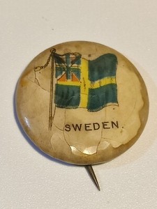 1896 Flag of Sweden Pinback Button Sweet Corporal Cigarettes Whitehead & Hoag