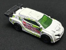 Hot Wheels Loop Coupe Scale 1:64 Collectable Model Vehicle