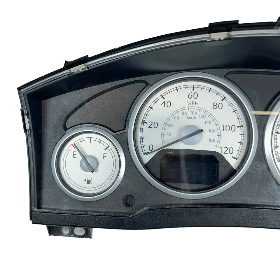 2010 Chrysler Town And Country 4.0L OEM velocímetro painel de instrumentos 10 - Imagem 3 de 4