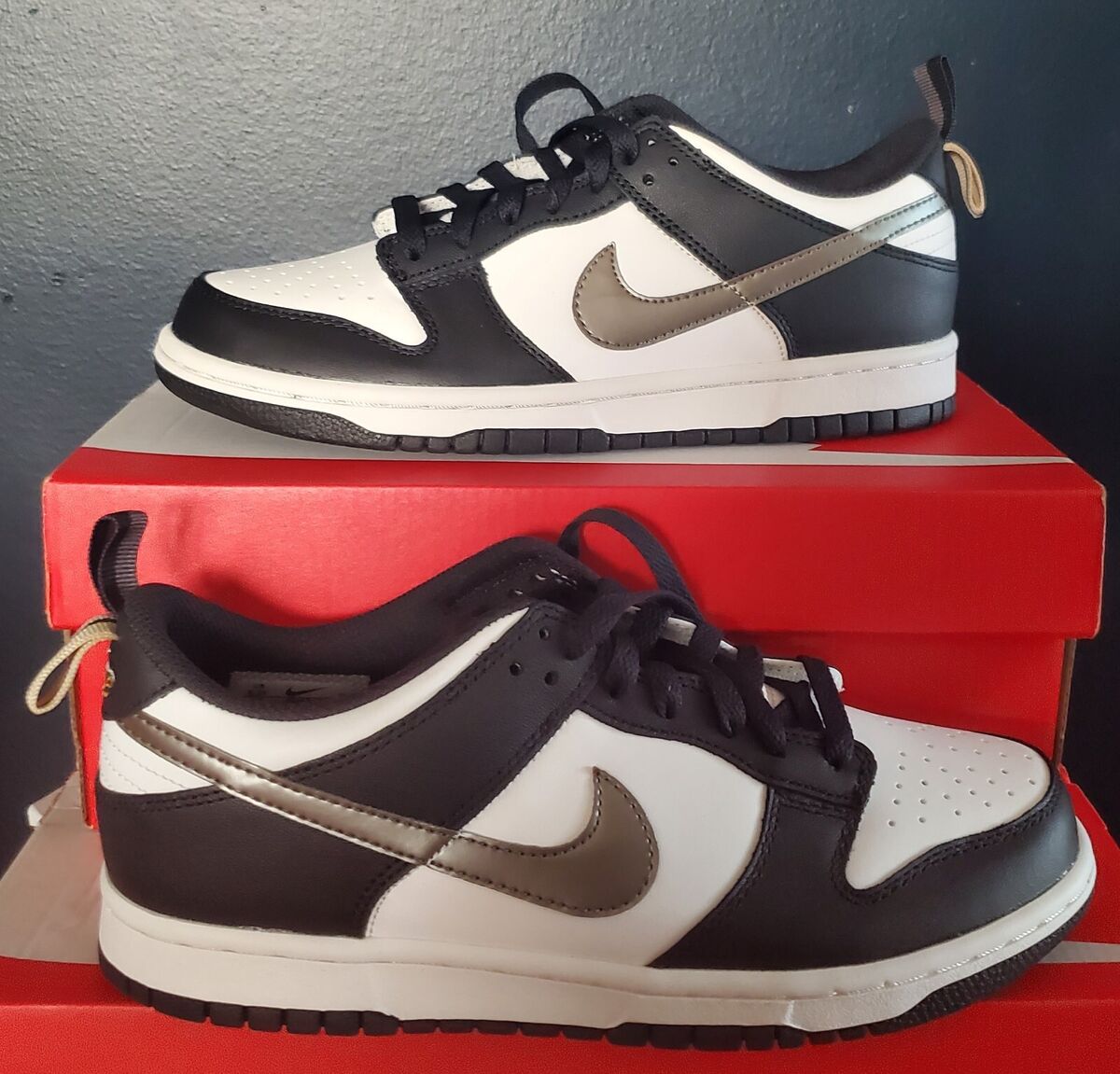 NEW AUTHENTIC NIKE DUNK LOW SE (GS) NEW AUTHENTIC NIKE DUNK LOW SE (GS)