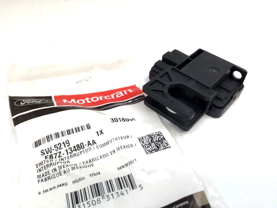 Interruptor de parada de luz de freno trasero derecho Ford Mercury Lincoln nuevo OEM F87Z-13480-AA Foto 4 de 4