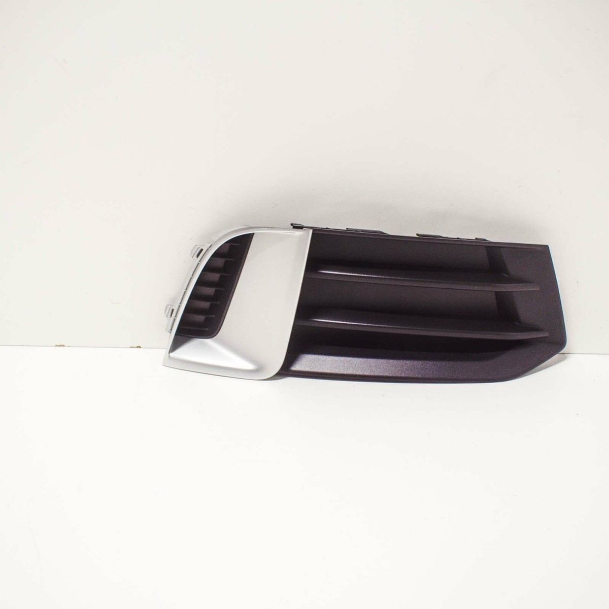 NEW AUDI A3 8V QUATTRO FRONT RIGHT GRILLE 8V58076729B9 GENUINE 8V5