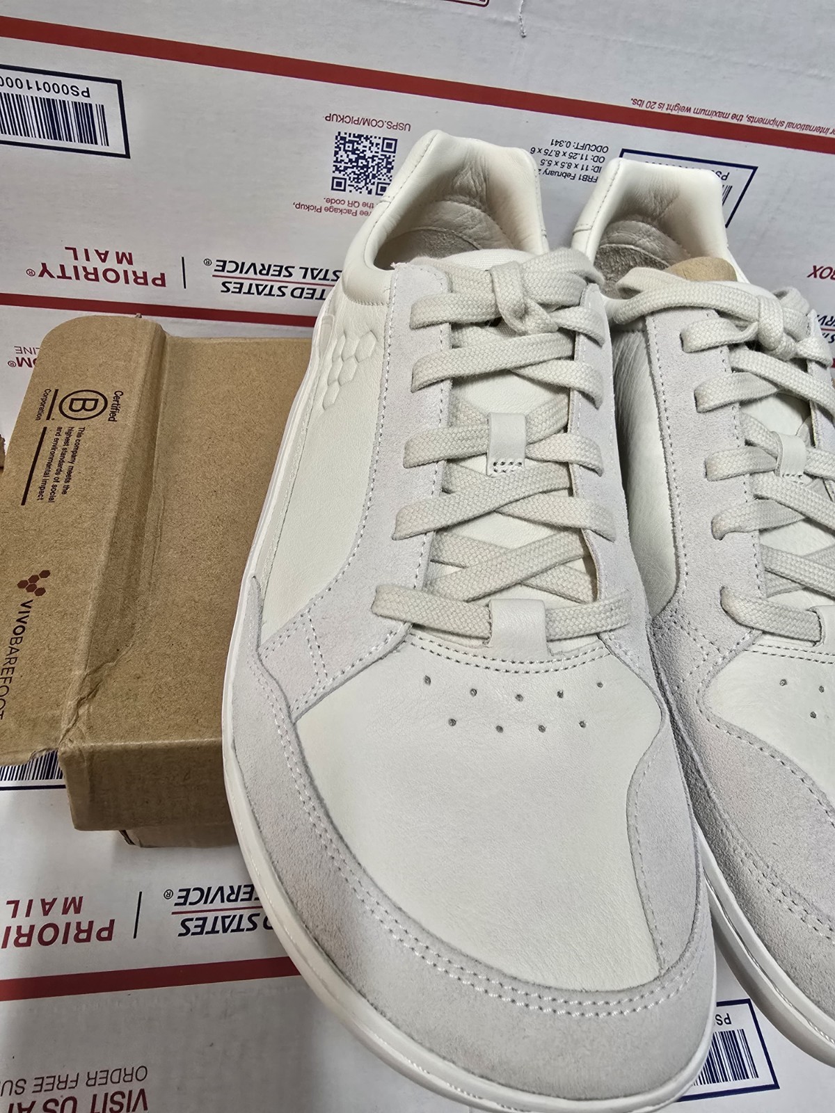 Vivobarefoot Gobi II premium leather Limestone Size 10