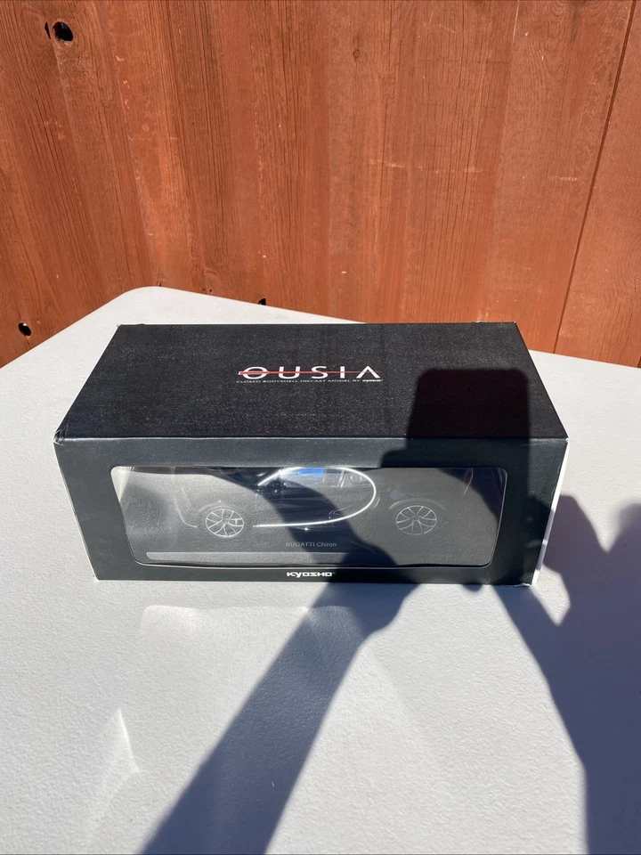 Kyosho Bugatti Chiron 1:18 Scale Black Discontinued C09548BK Rare OUSIA - Image 4 of 4