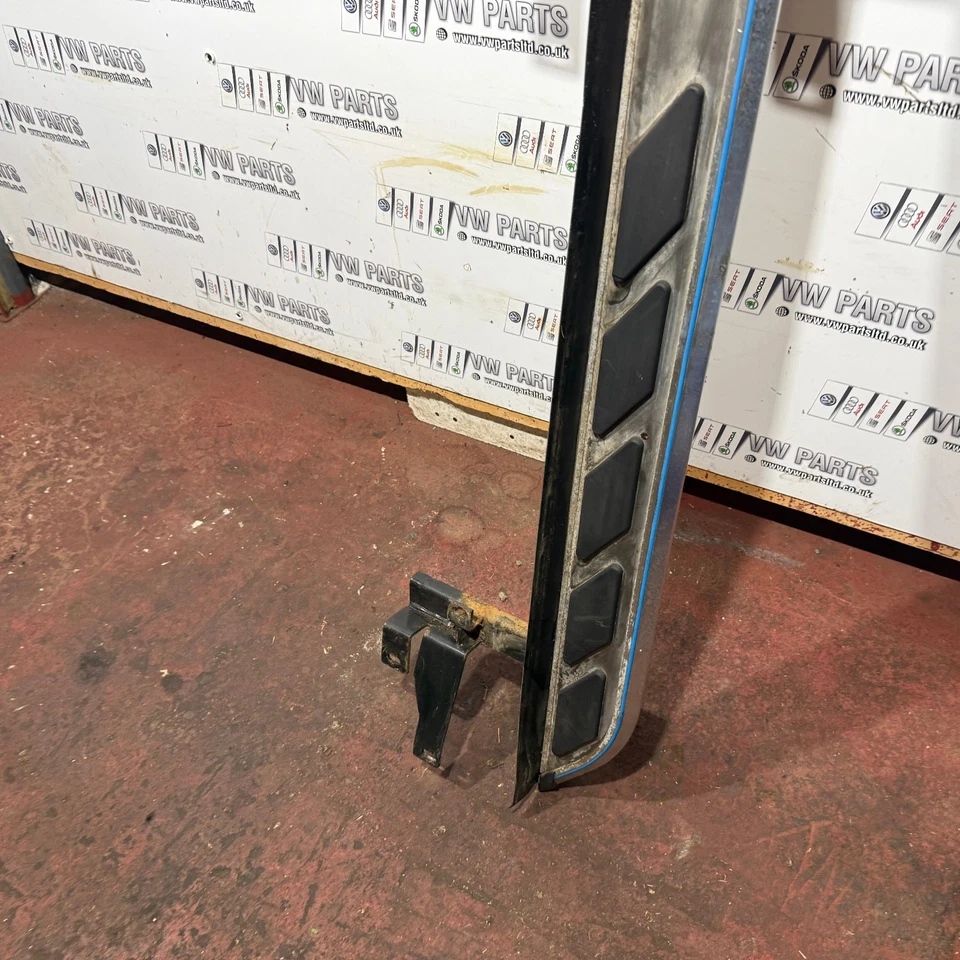 GENUINE AUDI Q5 MK1 FL S-LINE PLUS PASSENGER/DRIVER FOOT BOARD SIDE STEP 2015 - Image 4 of 4