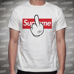 maglia bianca supreme