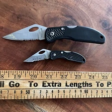 2 Maxam Lightweight Lockback Folding Pocket Knifes with Black Handle