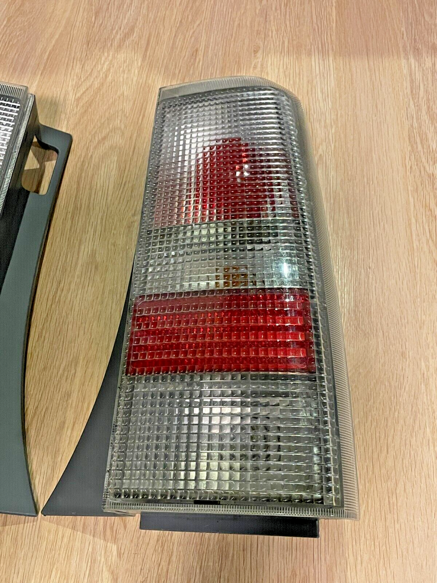 パーツ NCP31 TOYOTA bB TYC BACK LIGHT パーツ NCP31 TOYOTA bB TYC BACK LIGHT Scion Genuine xB