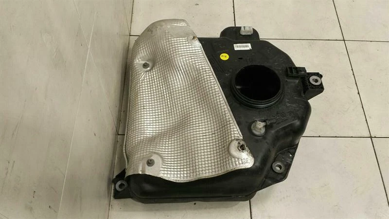 PORSCHE MACAN 95B Fuel Tank 8R0131877T Kraftstofftank Adblue | eBay