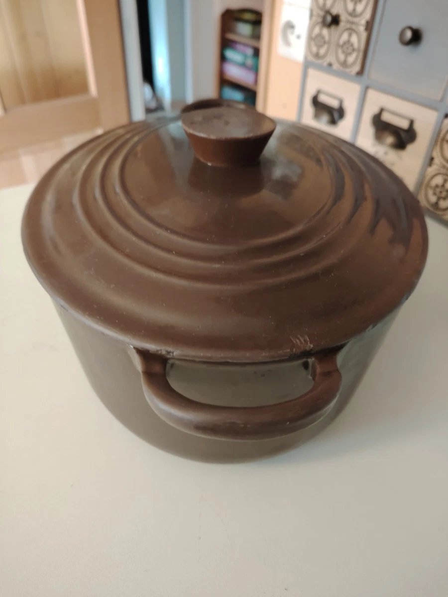 Ancienne Cocotte Le Creuset En Fonte, Couleur Marron, Taille N°18 - Super état