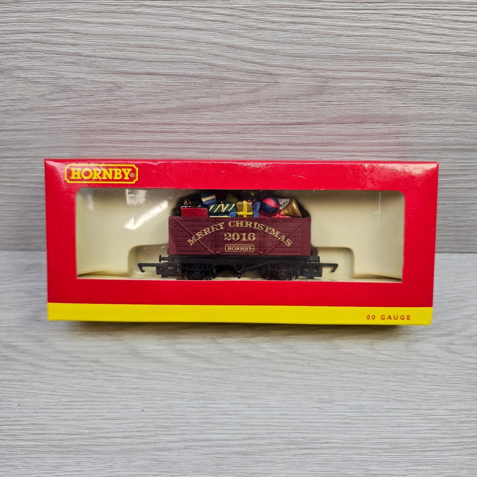 Hornby Christmas Wagon 2016 R6777 Boxed Limited Edition