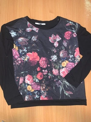 Pulli Sweater Damen only Gr. M Schwarz Blumenmotiv Langarm - Bild 1 von 4