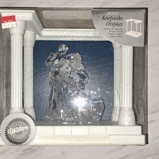 Wilton Bride  Groom Wedding Cake Topper Figurine Keepsake Display Clear 202-424