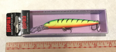 Rapala DHJ-10 Down Deep Husky Jerk FIRETIGER Rattle Suspending 4  Lure Plug NEW