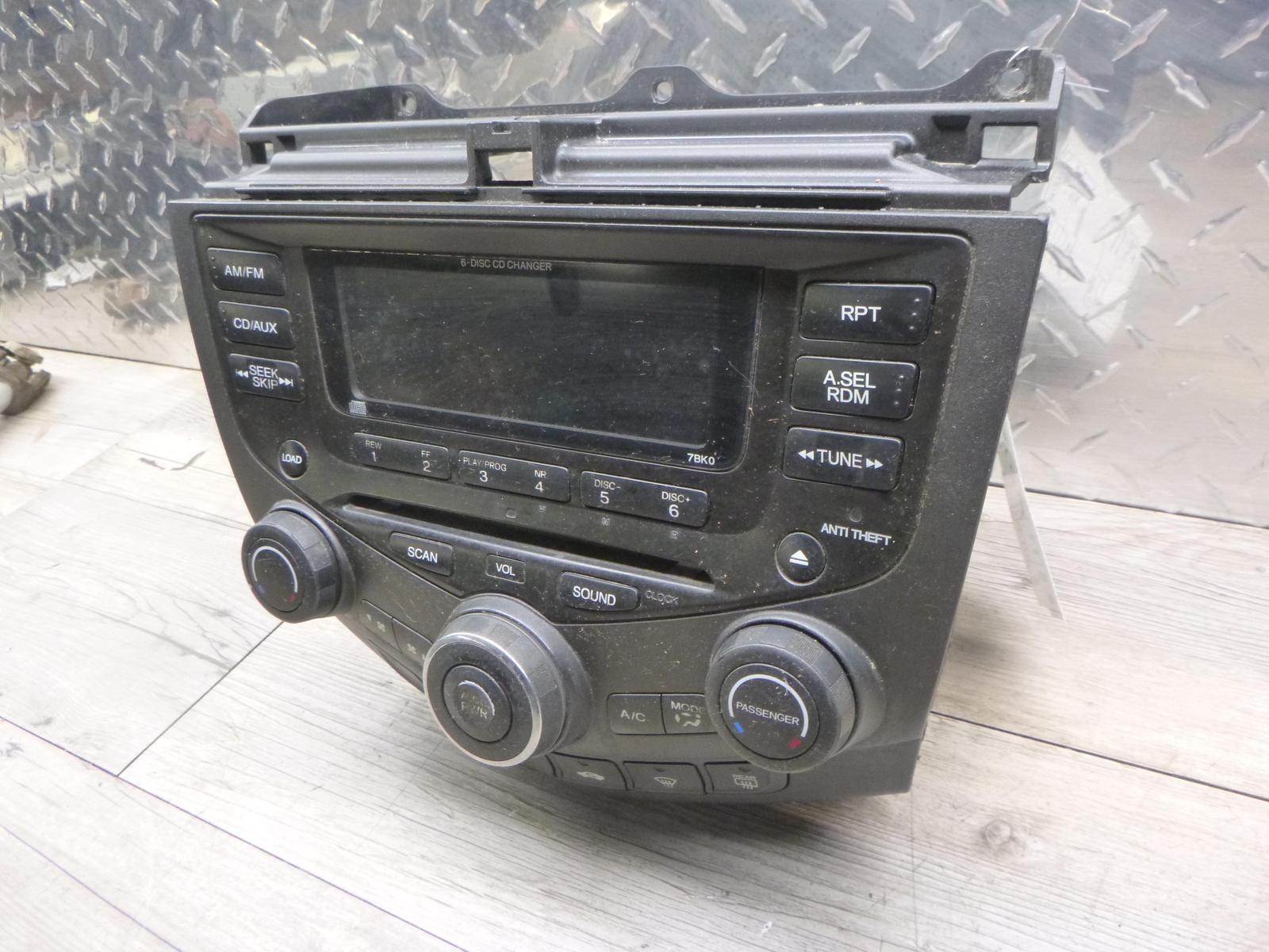 RADIO HONDA ACCORD 03 04 05 06 07