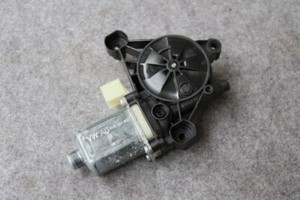 Org Audi A5 A4 8W Q7 4M R8 4S VW Golf 7 Fensterhebermotor 8W0959802 links rechts