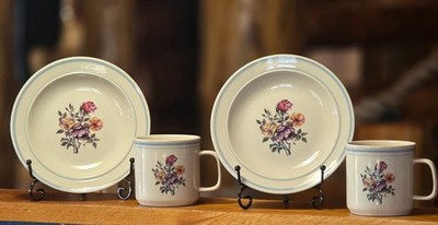 Vintage Floral Plate and Mug Set of 2 Stoneware 6 1/2 diameter