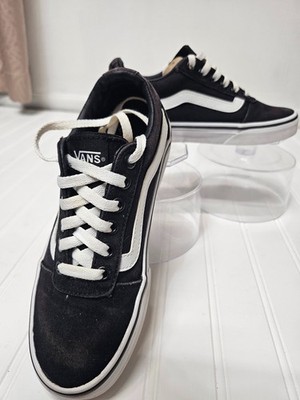 Vans Old school Black and White Skate shoes Size 6 Women's.