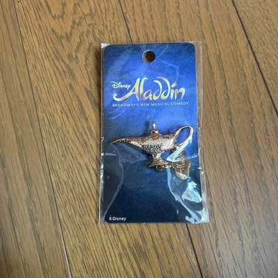 Shiki Theater Company Aladdin Anstecknadel Brosche