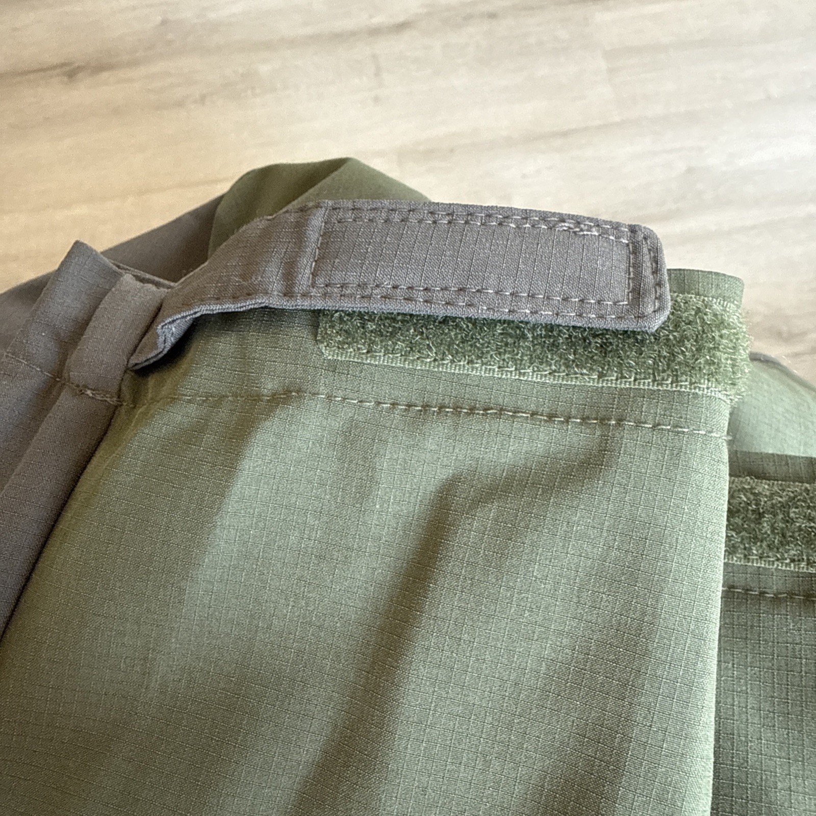 J. Crew Colorblock Performance Jacket Medium Full… - image 12