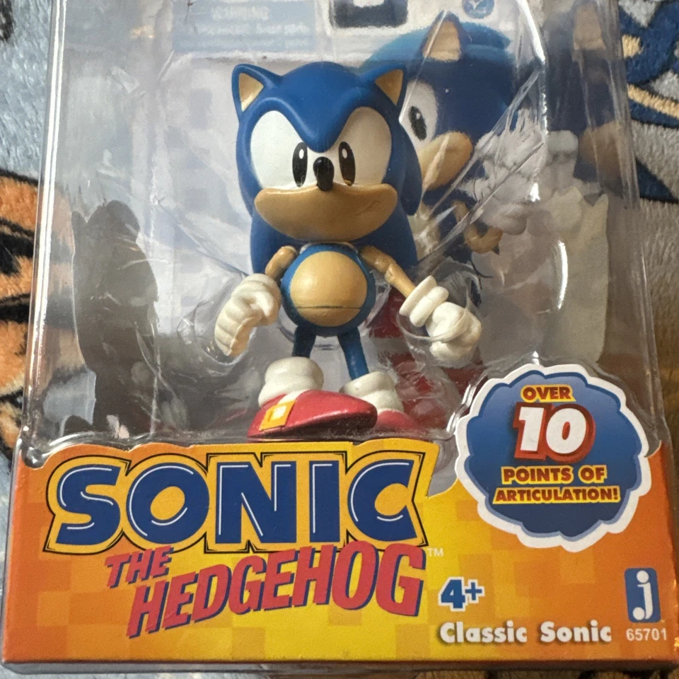 Jazwares Classic Sonic the hedgehog boxed 5 Inch Action Figure - image 2 of 4