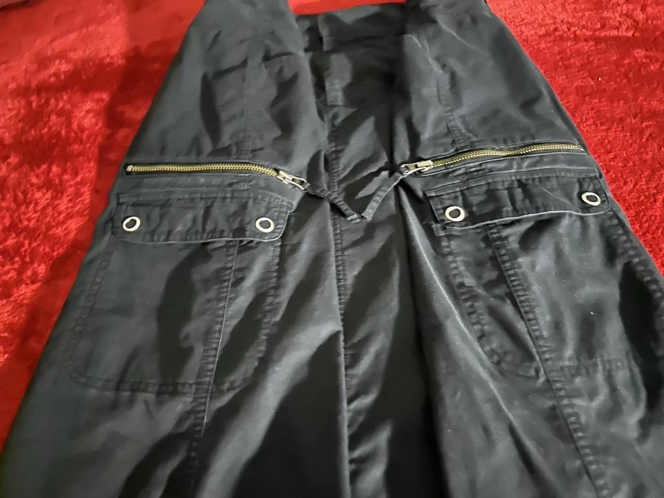 Venezia Womens Cargo Skirt Black w/Zipper Pockets! TRENDING! Size 22 - Image 2 of 4