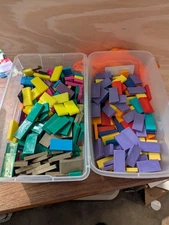 Assorted toppling dominoes, around 300 of them. Lamping/BulkDomino branded.