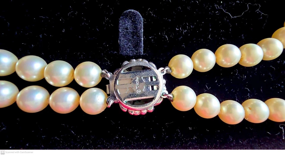 Stunning Majorica Double Strand 16-Inch Necklace with Earring - Image 3 of 4