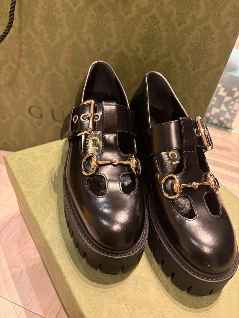 Mocassin Gucci bout rond Horsebit cuir noir femme US6 EU36 IM250410004