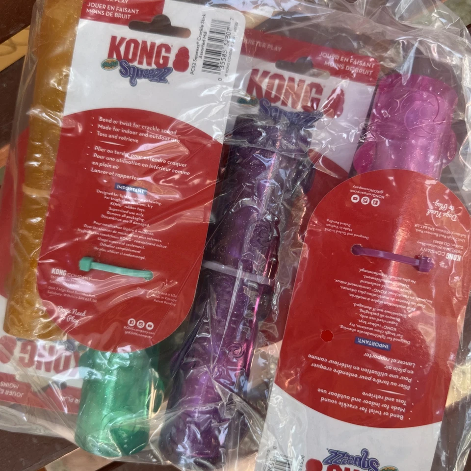 4 PCS ASSORTED COLOR KONG Squeezz Stick Squeaky Fetch Chew Toy for Dogs ~Medium - Image 3 of 4