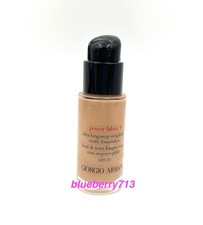 Giorgio Armani POWER FABRIC Weightless Matte Foundation SPF20 18ml   2.75