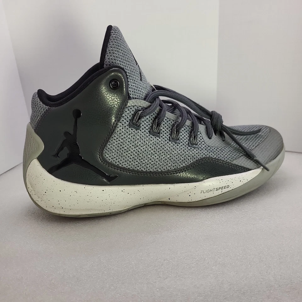Мужские баскетбольные кроссовки Jordan Rising High 2 Wolf Grey 844065-007 размер 10,5 для тренажерного зала  - Изображение 2 из 4