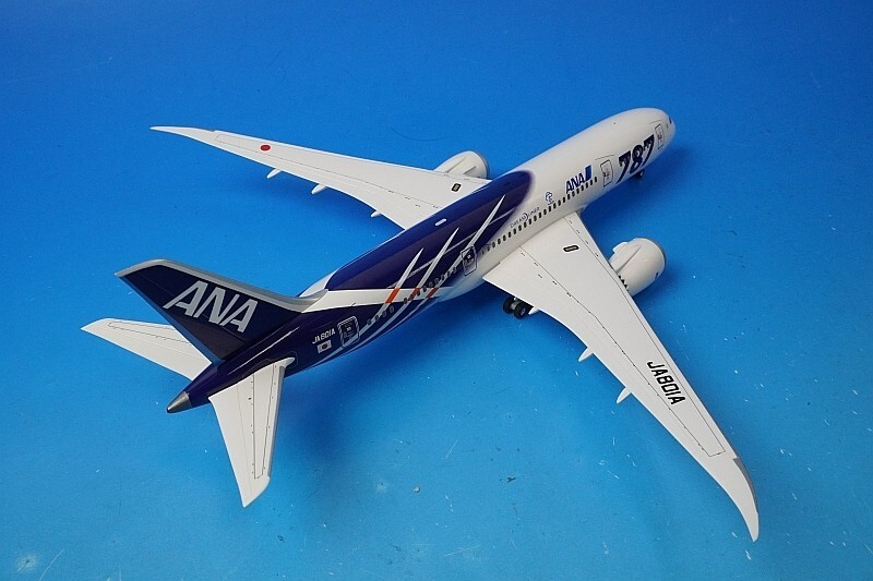 1:200 B787-8 ANA Special Marking Wing Ground Posture JA801A