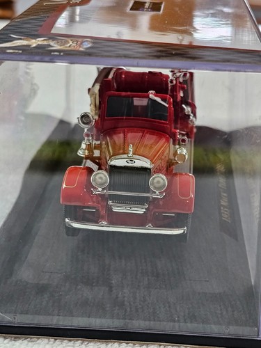 1935 Mack Type 75BX Fire Engine Red 1/43 Diecast by Lucky Die Cast - Picture 8 of 10