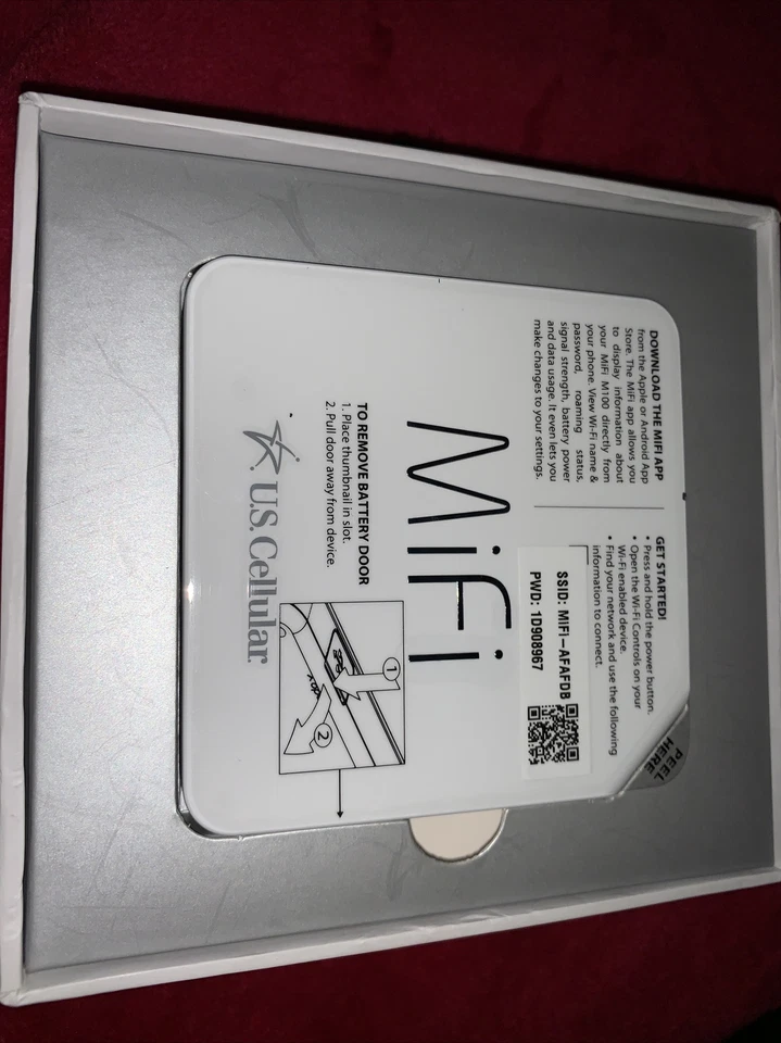 NovAtel Wireless MiFi M100 US Cellular 4G LTE Mobile WiFi Hotspot Up - Image 2 of 4