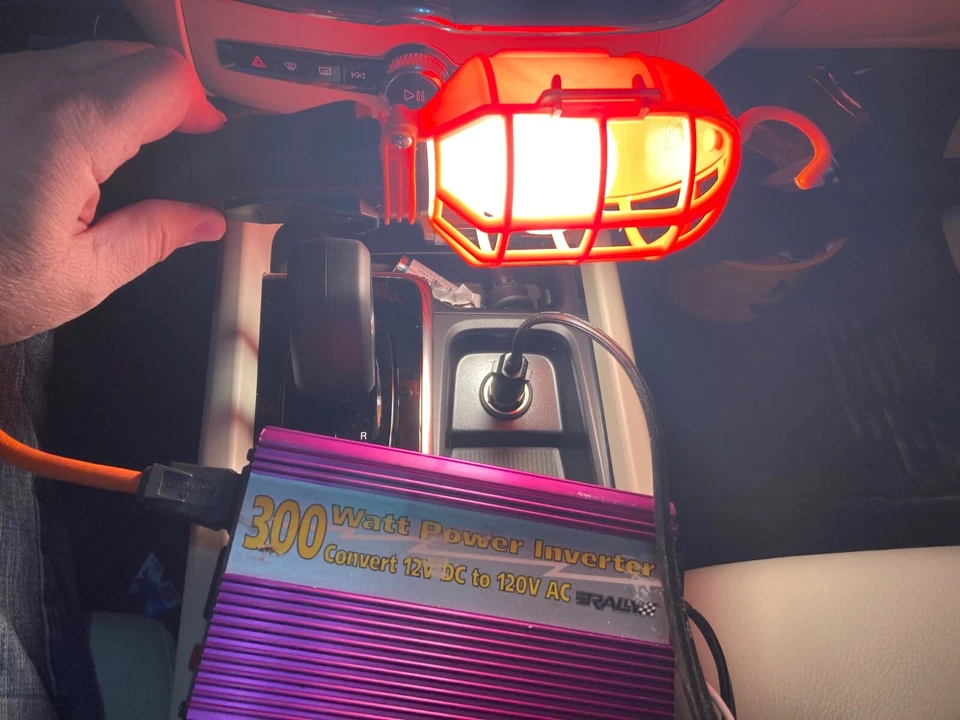 Rally No. 7292 300 Watt Power Inverter Convert 12V DC to 120V AC (TESTED) - Image 4 of 4