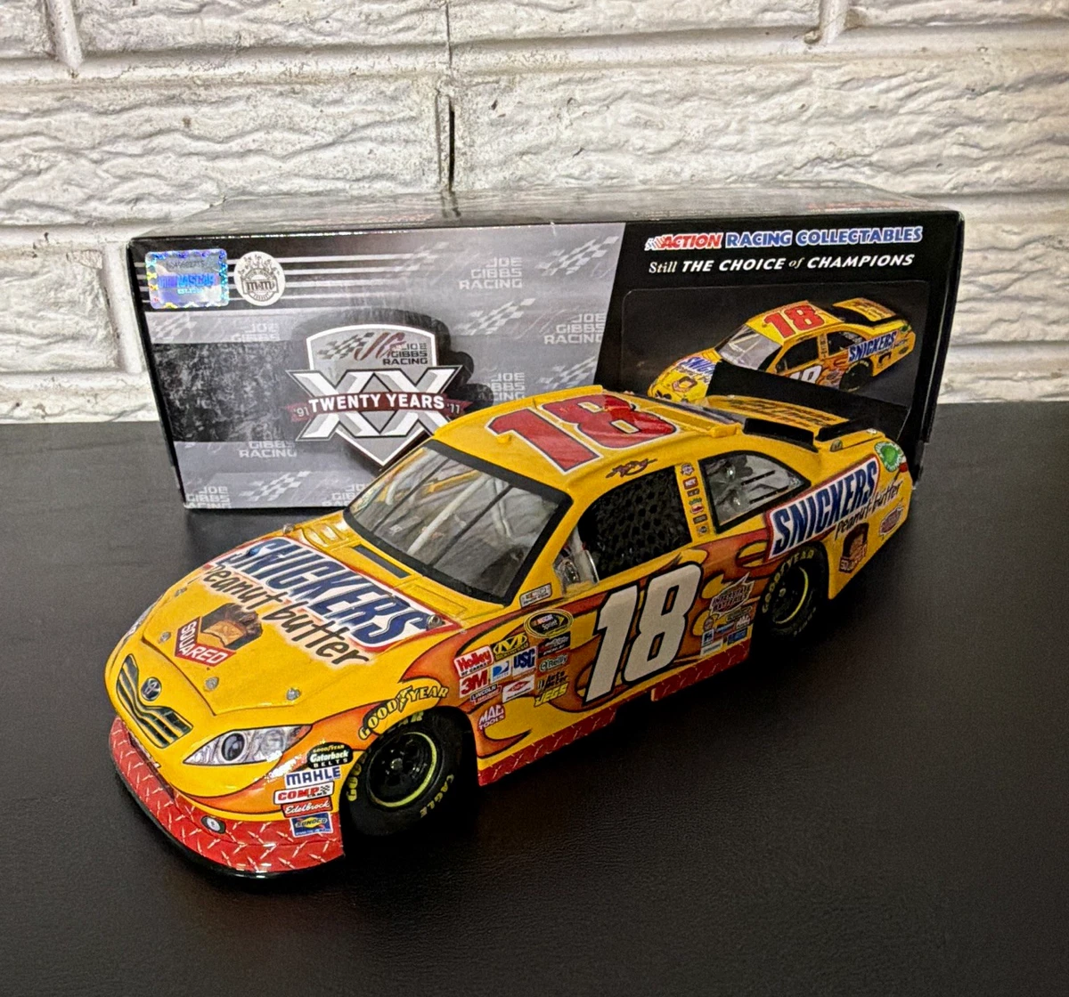 25+ Kyle Busch Diecast Racing Cars 2011 Vehicle Year for sale