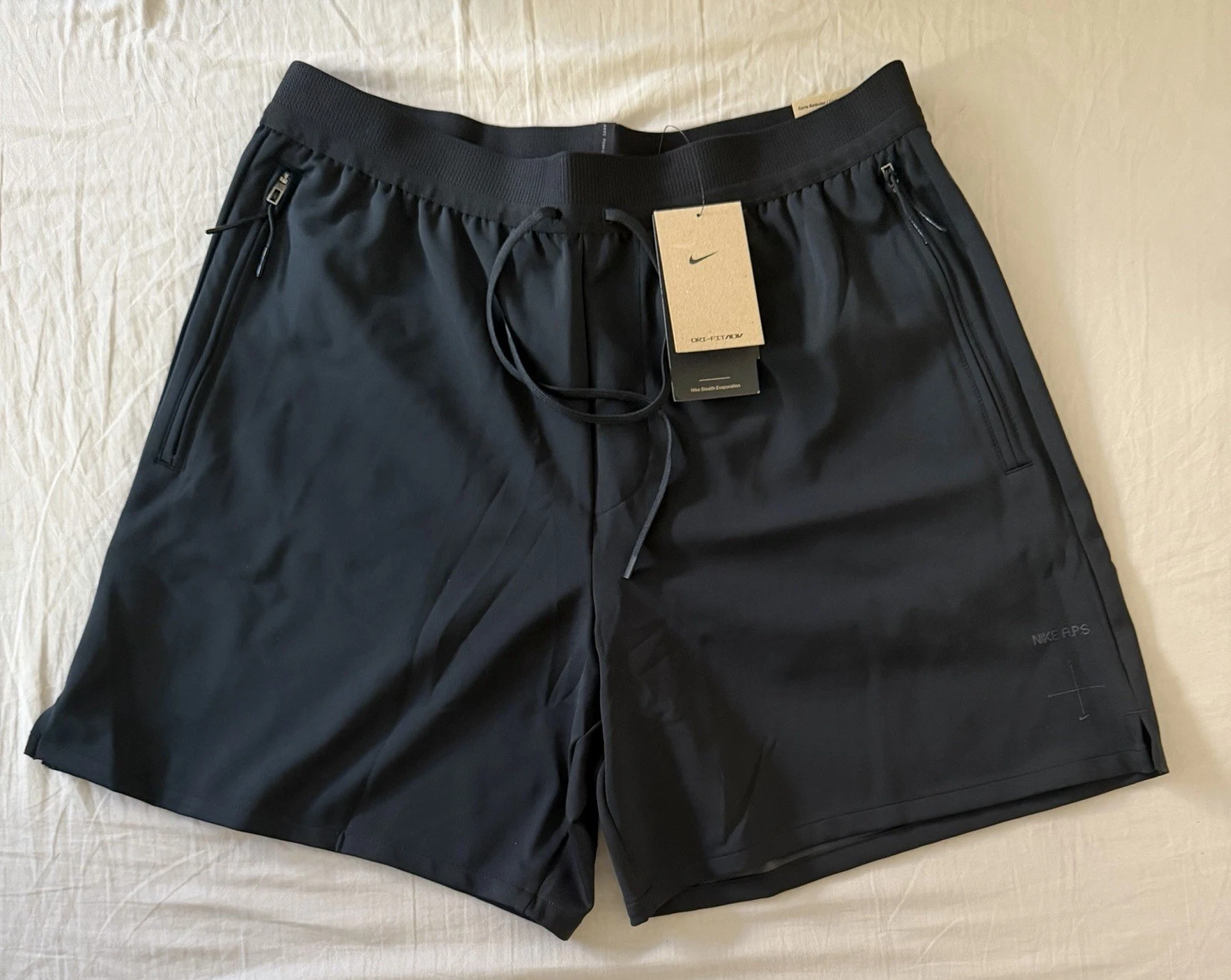 Nike A.P.S. Men's 6'' Dri-FIT ADV Versatile Shorts Size L Black FV8698-010