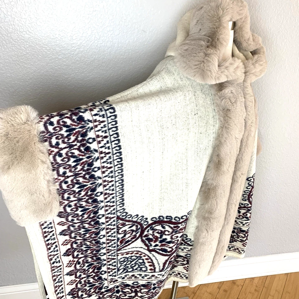 Poncho Capa Con Capucha Para Mujer Talla Única Imitación Piel Borgoña Fair Isle Nuevo Con Etiquetas Foto 2 de 4