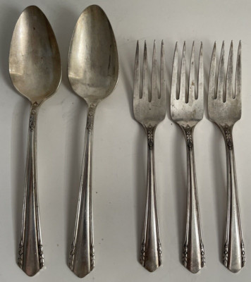 Wm A Rogers A1 Plus Oneida MALIBU 1934  Lot 5 Teaspoons Salad Forks FLATWARE