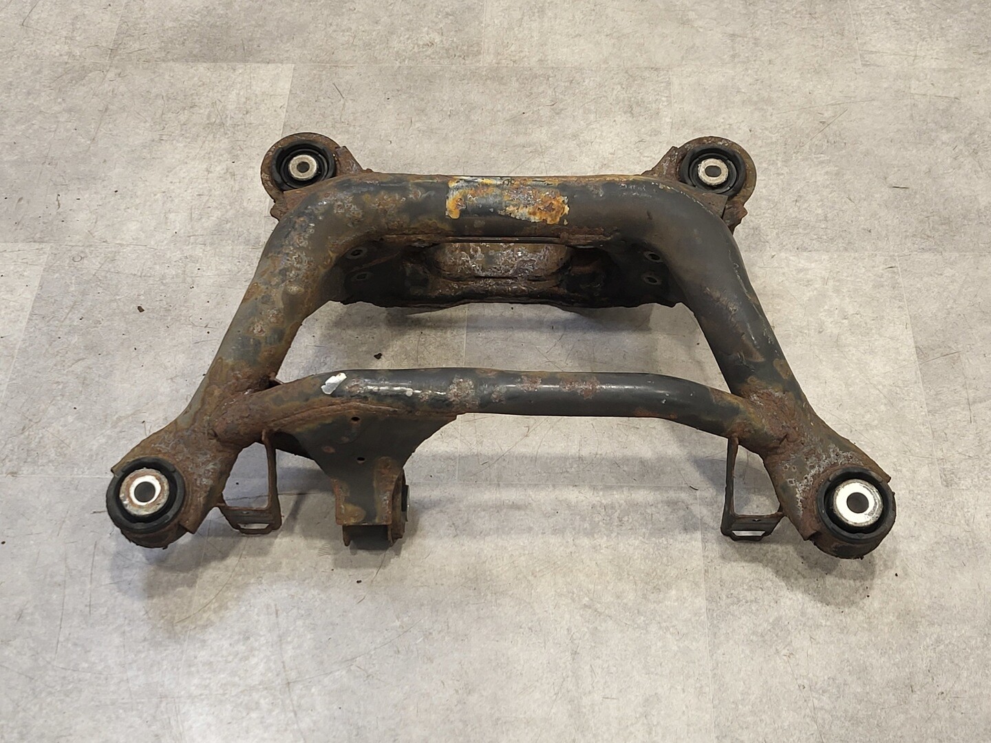 BMW Hinterachsträger 33316770865 3er Coupe online kaufen | eBay