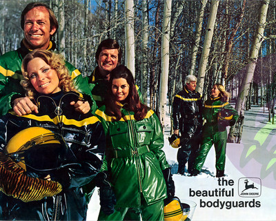 1973 John Deere Snowmobile Accessories Vintage Photo Print Winter Scene 10x8''