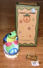 Peace Frogs, PEACE ON EARTH Salt & Pepper Shakers (Westland, 18872) Magnetic