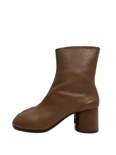 Maison Margiela / Tabi Boots / Tabi Boots / Size 39 / Brown / Leather