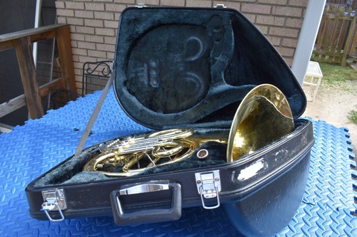 Yamaha YHR 314 student French Horn Single,clean,smooth slides & valves, case,MP
