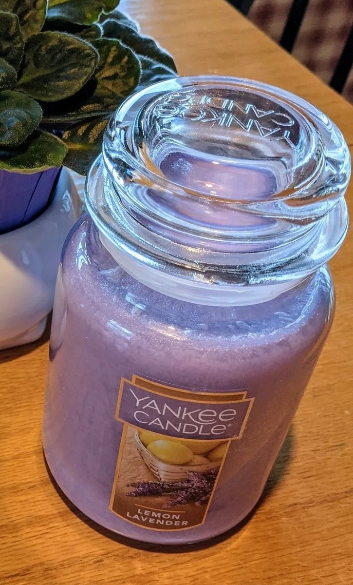 Yankee Candle LEMON LAVENDER 22oz Large Jar Candle Tangy lemon & Sweet Lavender